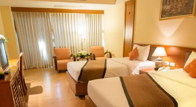 Chakungrao Riverview Hotel, Забронировать Отель Кампхэнгпхет Kamphang Phet Province