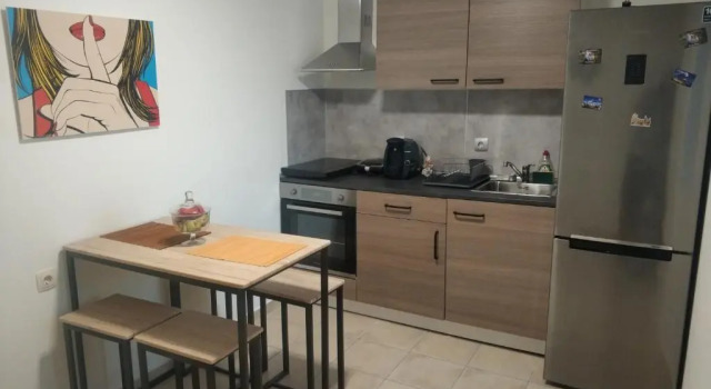 MODERN APARTMENT WITH BiG GARDEN, Book Apartment Igoumenitsa Thesprotia