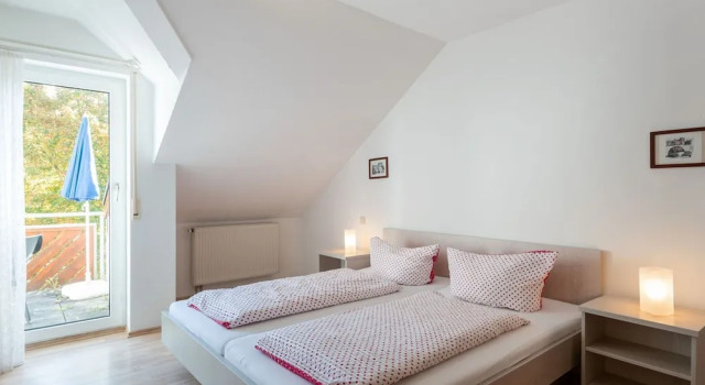 Spacious Apartment Near Forest in Bad Durrheim, Reserva ahora Apartamento Hoteles en Baden-Wurtemberg con aparcamiento, Aparcamiento