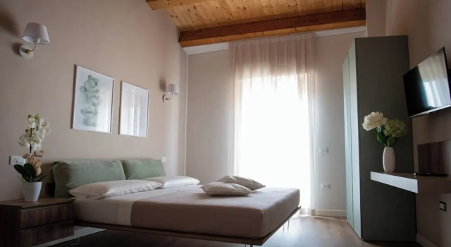 Dimora Donna Dora, Rezerwuj Hotel San Martino in Pensilis Molise