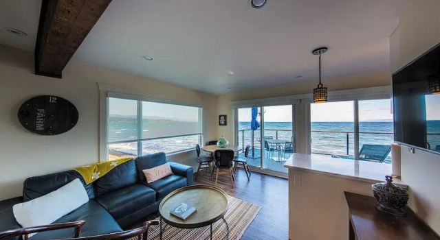 Люкс с 2 комнатами с видом на океан Qualicum Beach Ocean Suites