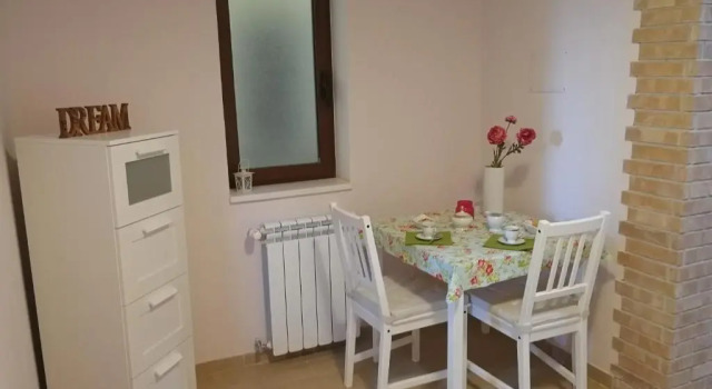 B&B Casa Cirillo and Urban winery, Book Bed and Breakfast Hoteller i Trecase med parkering, Parkering