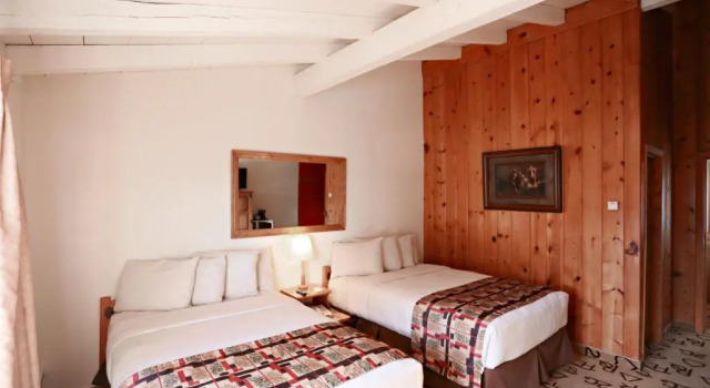 Четырёхместный номер Standard Dude Rancher Lodge