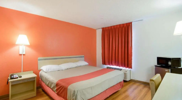 Номер Standard Motel 6-Waukegan, IL