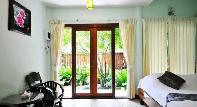 Baan Saranrom, Varaa Hotelli Amphawa Samut Songkhram