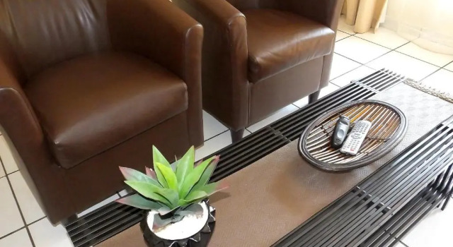 Апартаменты Цокольный этаж с 2 комнатами Sunshine Self Catering