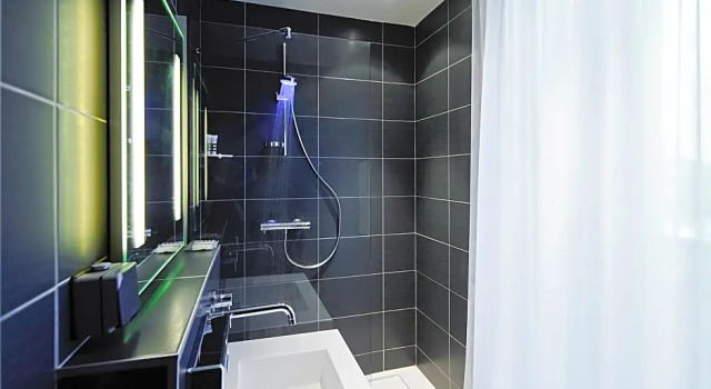 Двухместный номер Standard Mercure Paris Tour Eiffel Pont Mirabeau