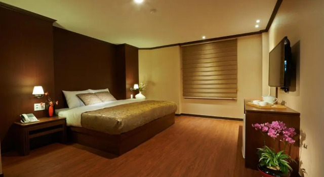 Four Seasons Hotel
