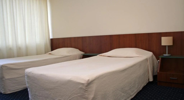 Paradise Complex, Rezerwuj Hotel Tyrgowiszte Targovishte