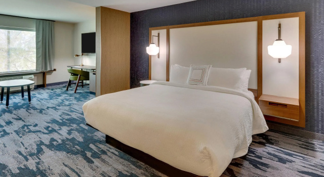 Двухместный люкс Fairfield Inn & Suites Warsaw