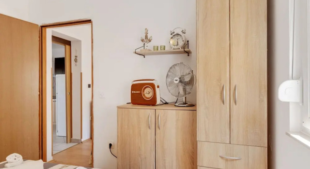 Коттедж Simplistic Holiday Home in Jasenice Rovanjska near Sea