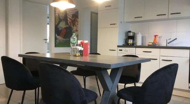 Апартаменты с 3 комнатами City Apartment