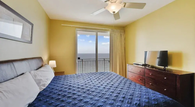 Номер Standard с 3 комнатами с балконом и с видом на океан Splash Beach Resort by Panhandle Getaways