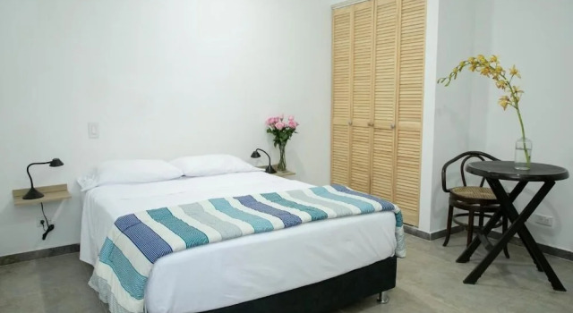 50N15 B&B