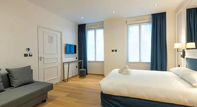 Номер Standard HOTEL AU COEUR DE REPUBLIQUE