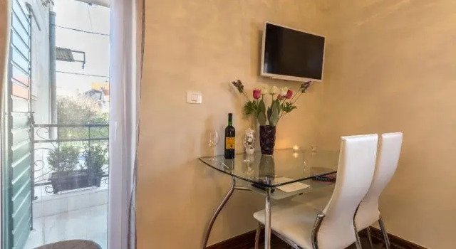 Split Inn Apartments, Prenota Appartamento Splitska 