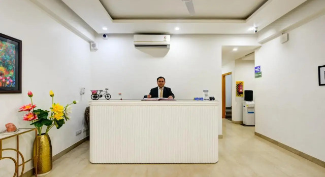 OYO Rooms 813 near Omaxe City Centre