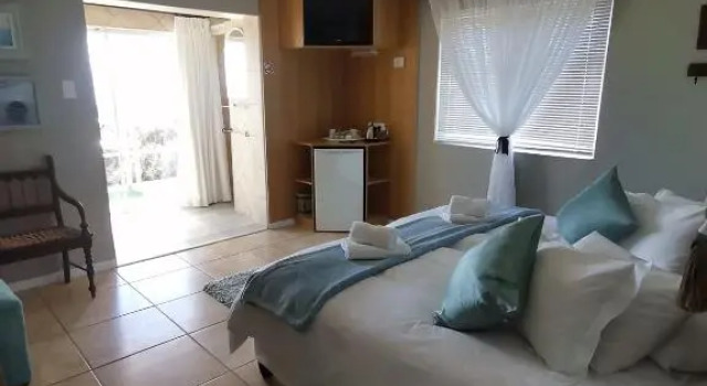 On the Rocks Guesthouse, Buchen Sie Hotel de Kelders Overberg
