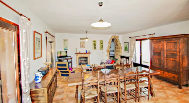 Flandes - traditionally furnished detached villa with peaceful surroundings in Benissa