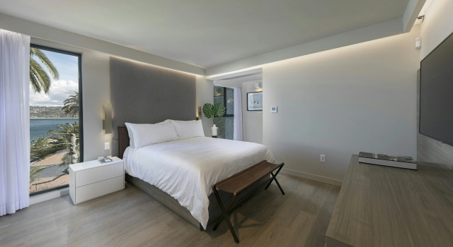 La Jolla Cove Suites