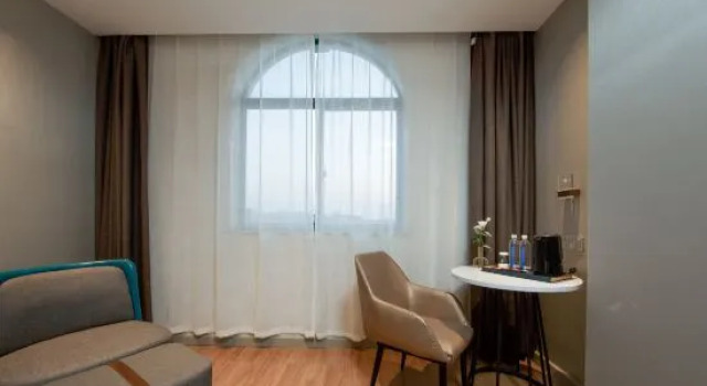 Люкс Business Magnotel Hotel (Zhenjiang Dagang Port Basin Wharf Tonggang Road)
