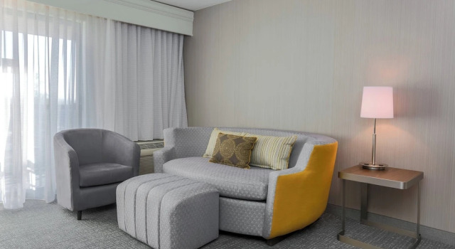 Двухместный номер Standard с балконом Courtyard by Marriott Roseville