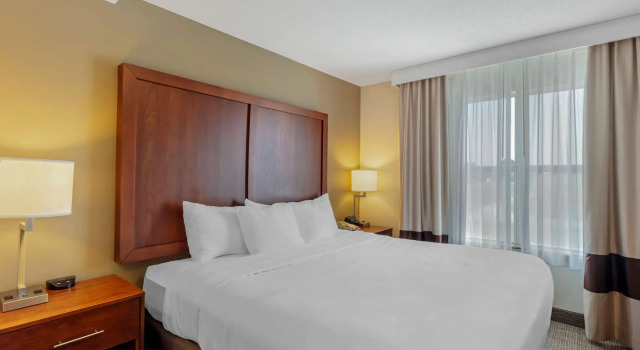 Двухместный люкс Comfort Inn & Suites Dover near Speedway
