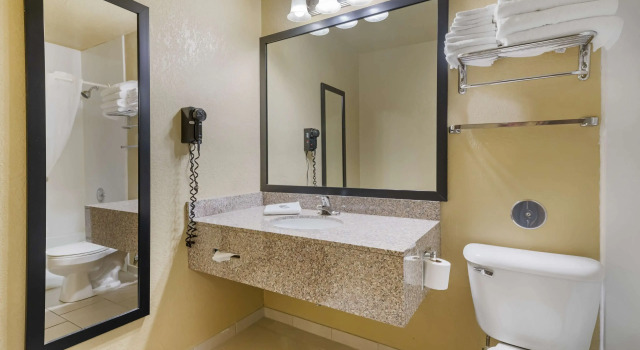 Двухместный номер Standard Best Western Green Bay Inn and Conference Center