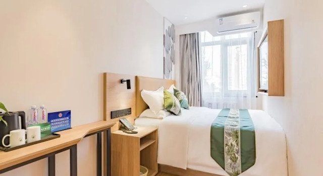 Green Tree Inn Beijing Wukesong Subway Station 301, Book Hotel Hoteller i Beijing Province med parkering, Parkering