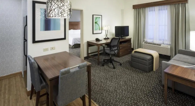 Двухместный люкс c 1 комнатой Homewood Suites by Hilton Phoenix North-Happy Valley