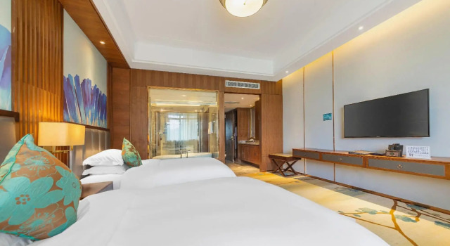Lake International Hotel, Varaa Hotelli Xingyi Guizhou