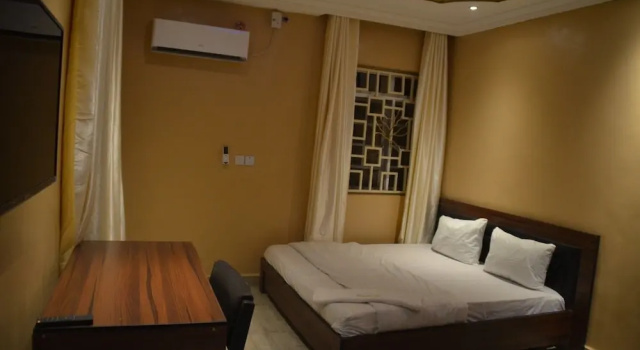 Deluxe Zimmer House X