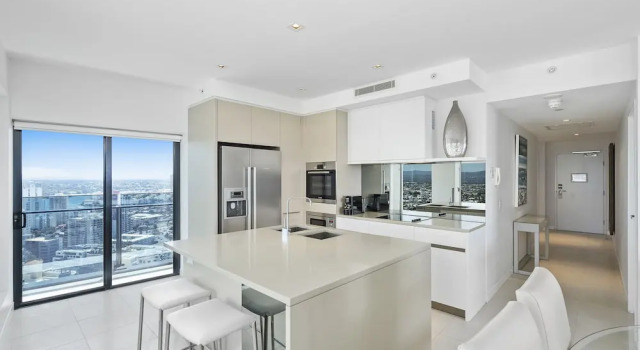 Апартаменты Executive Soul Beachfront Apartments - HR Surfers Paradise