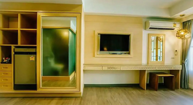 Двухместный номер Deluxe с балконом Moon Dragon Hotel