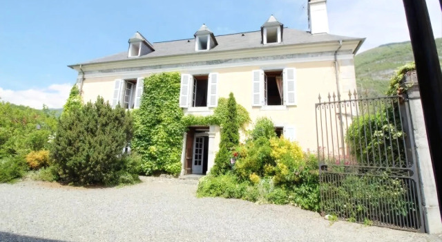 Maison Bellocq, Rezervovat Hotel Hotely v Hautes-Pyrénées s parkováním, Parkování