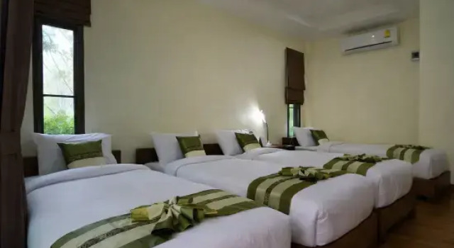 Семейный номер Deluxe с балконом Charming in Khao Yai Hotel