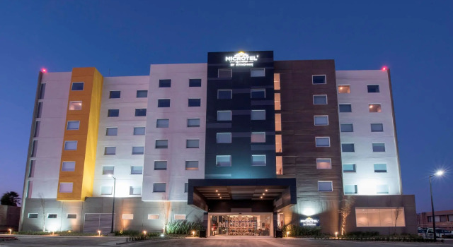 Microtel Inn & Suites by Wyndham San Luis Potosi, Prenota Hotel San Luis Potosi Messico