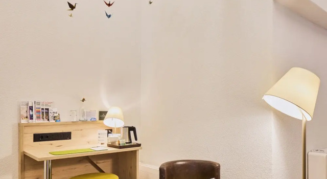 Четырёхместный номер Standard PLATZHIRSCH ZÜRICH - Downtown Boutique Hotel & Sushi Lounge