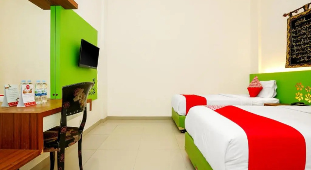 Deluxe Twin room OYO 231 Hotel Andita Syariah