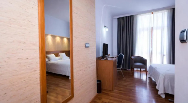 Hotel Rusadir