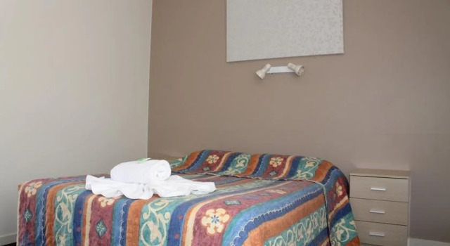 Hawaiian Sands Motor Inn, Забронировать Отель Отели Кофс-Харбора 3 звезды, рядом с Diggers Beach, 3*