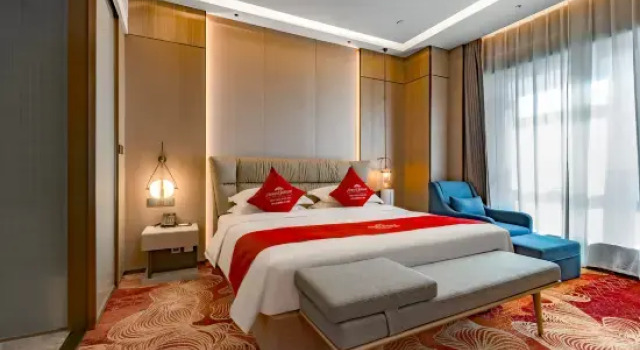 Люкс Presidential с 2 комнатами Howard Johnson Great Eagle Plaza Aksu