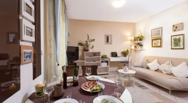 Apartment Arka, Rezerwuj Apartament Hotele w Strožanac z parkingiem, Parking