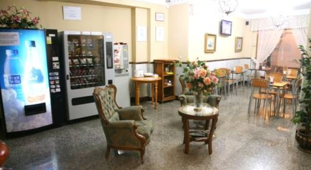 Hostal Nerjasol, Забронировать Отель Недорогие отели Нерха, рядом с Tuesday Market, недорого