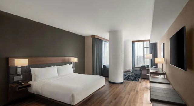 Номер Standard AC Hotel by Marriott Ottawa Downtown