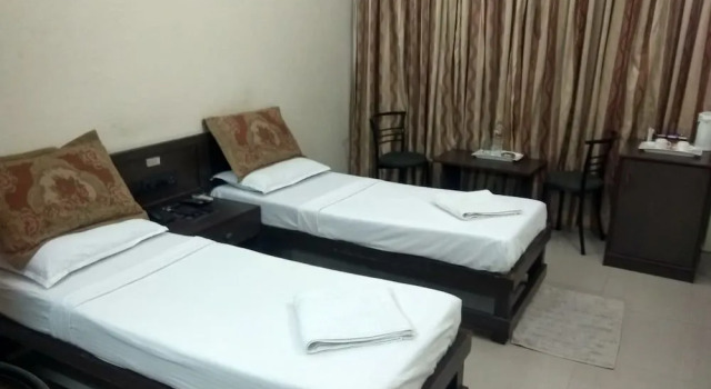 Jk Rooms 108 Hotel Royal Regency