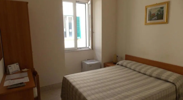Camera Standard Albergo Roma