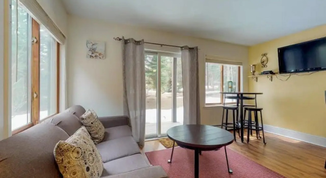 Номер Premium c 1 комнатой с видом на горы Wildwood Lodge Downtown Condos with Hot Tub