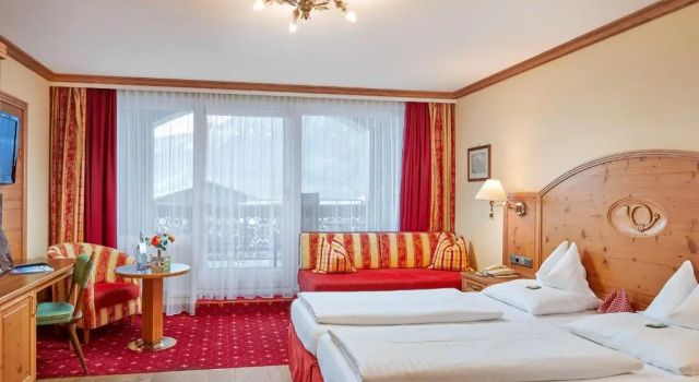 Полулюкс с балконом Hotel Neue Post - 4 Sterne Superior
