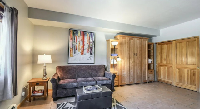 Gateway Lodge 5090, Забронировать Апартаменты/квартира Отели Roosevelt National Forest с парковкой, Парковка